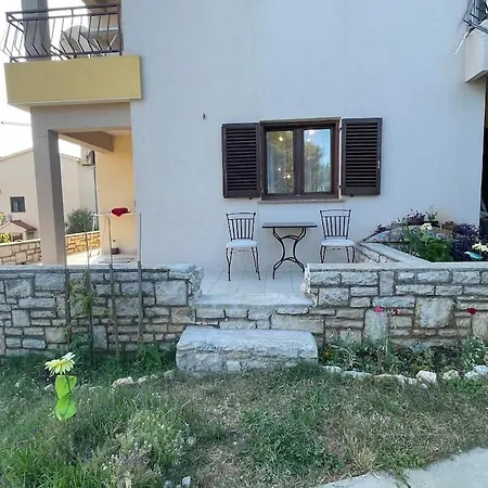 Sunny & Stunning Apartman