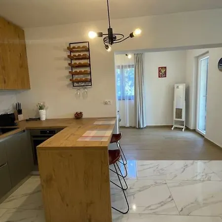 Sunny & Stunning Apartman