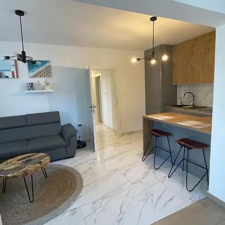 Apartment Sunny & Stunning *